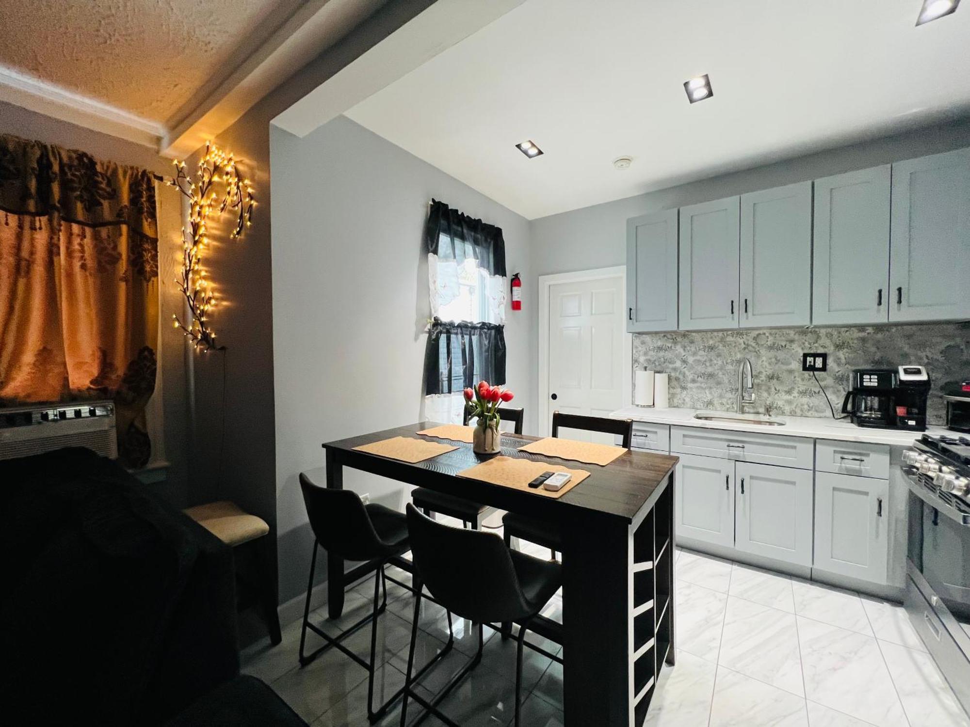 3 Bedrooms In 2Nd Floor Modern Brooklyn Home, Close To J Train New York Luaran gambar